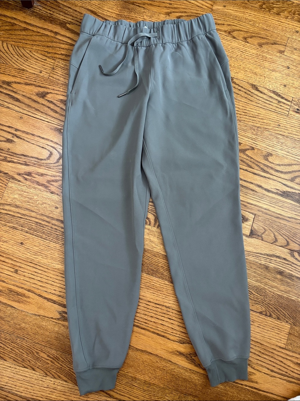 lululemon athletica Women’s Olive Joggers